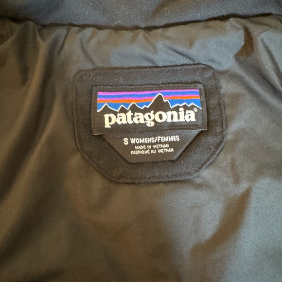 Patagonia Women's Radalie Parka - Black (S) - Picture 8 of 9